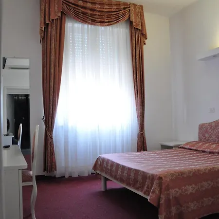 Hotel Sirena