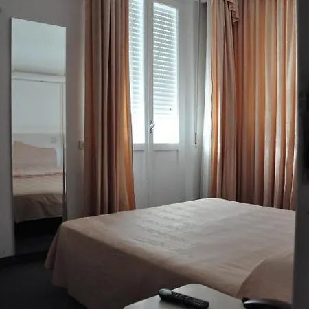 Hotel Sirena 3*